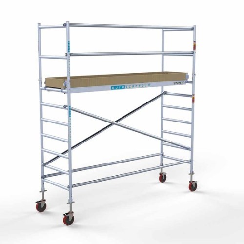 <p>Esta torre de andamio compacta tiene un ancho de 90 cm, un largo de 305 cm y una altura de trabajo de 4,2 m. El andamio fácil de usar, hecho de aluminio de alta calidad, se puede montar o desmontar en cinco minutos. El andamio robusto tiene un gr