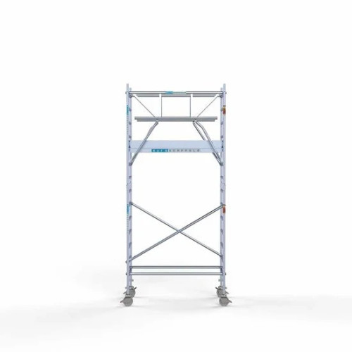 <p>La torre de andamio de aluminio Euroscaffold, con una anchura de 90 cm y barandillas plegables a ambos lados, ofrece una estabilidad sin igual y una seguridad mejorada. Las barandillas proporcionan protección en todo el perímetro, y el marco anch