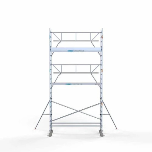 <p>La torre de andamio de aluminio Euroscaffold de 90 cm de ancho con barandillas plegables en un lado garantiza la seguridad y maniobrabilidad en espacios reducidos, manteniendo al mismo tiempo un espacio de trabajo abierto. Su diseño delgado facil