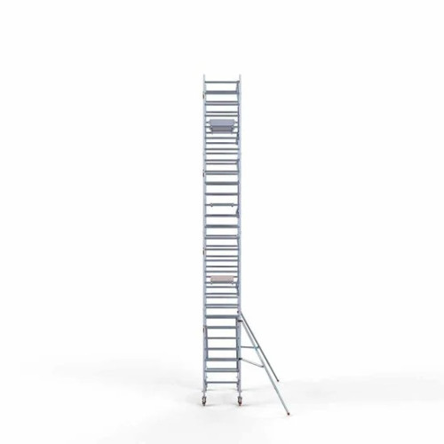 <p>La torre de andamio de aluminio Euroscaffold de 90 cm de ancho con barandillas plegables en un lado garantiza la seguridad y maniobrabilidad en espacios reducidos, manteniendo al mismo tiempo un espacio de trabajo abierto. Su diseño delgado facil