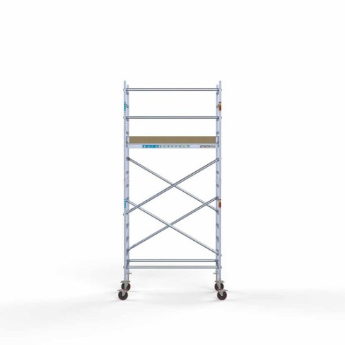 <p>Esta torre de andamio con plataforma ligera de carbono tiene un ancho de 90 cm, un largo de 190 cm y una altura de trabajo de 5,2 m. El andamio fácil de usar, hecho de aluminio de alta calidad, se puede montar o desmontar en cinco minutos. El and